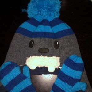 Hat and mitten set